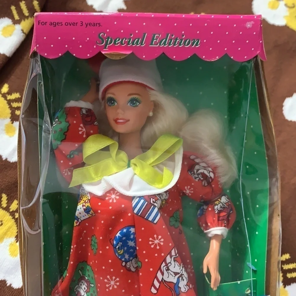 Vintage 1994 Mattel holiday dreams Christmas morning Barbie Blonde green eyes